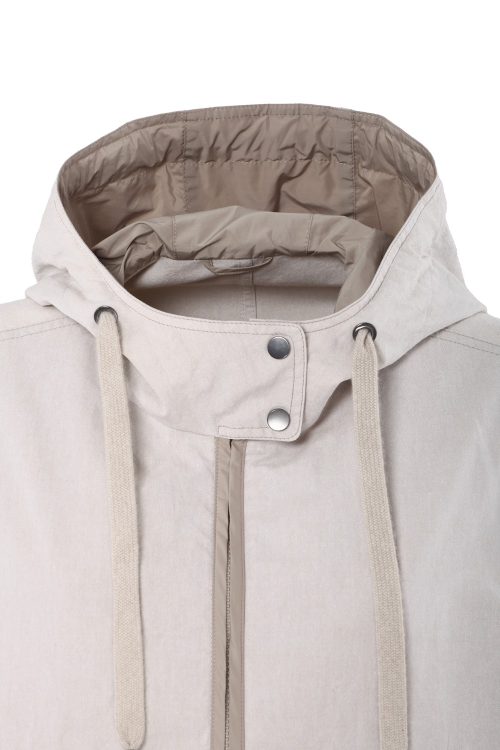 shop BRUNELLO CUCINELLI  Giacchetto: Brunello Cucinelli Outerwear in canvas di cotone techno con cappuccio e monile.
Chiusura con zip e doppio cursore.
Cappuccio regolabile con coulisse.
Tasche basse con patta e bottone.
Polsini con bottoni automatici.
Decorazione in monile Nickel-free.
Composizione: 68% cotone, 32% poliestere.
Made in Italy.. MH5622786-C786 number 9913484